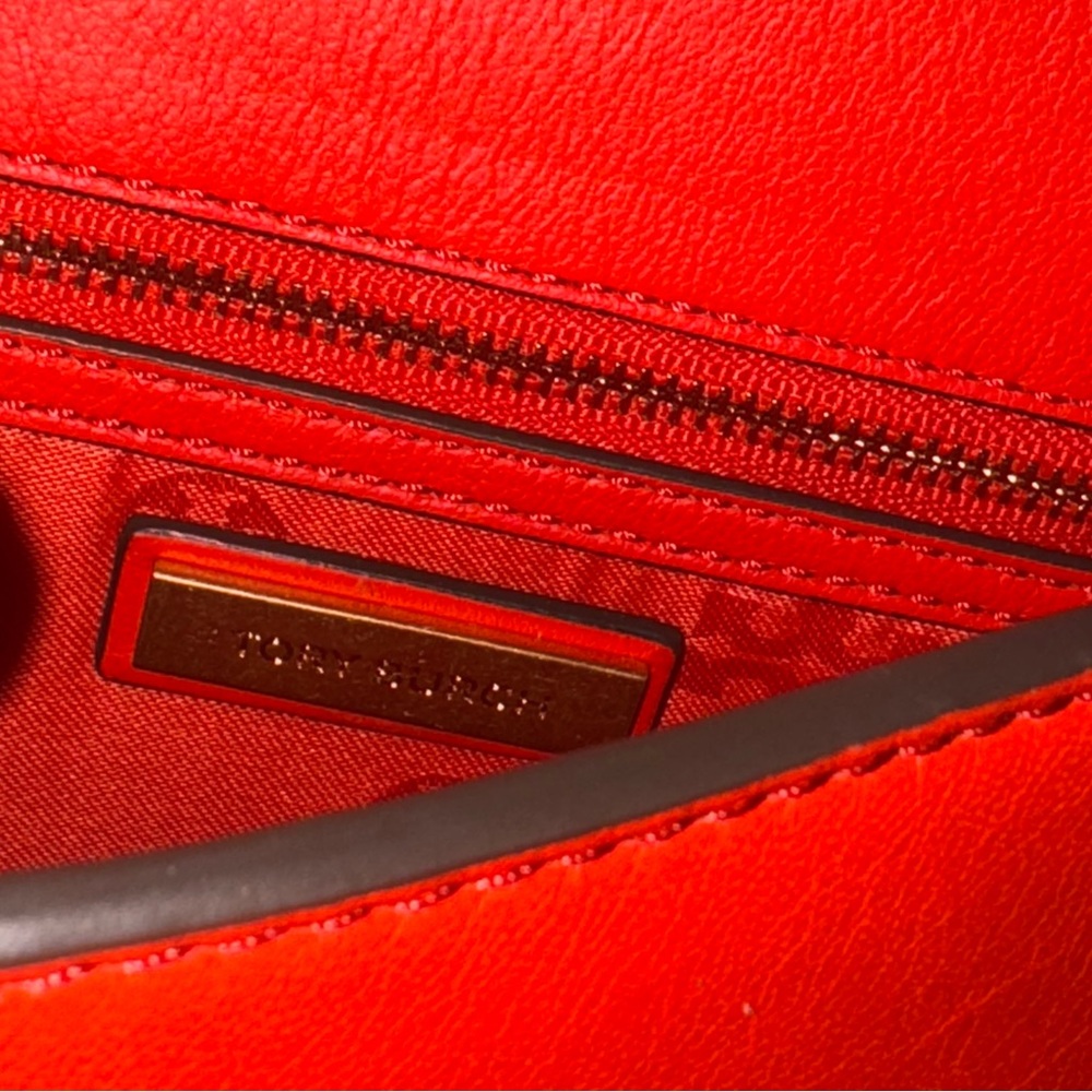 TORY BURCH ALEXA CONVERTIBLE SHOULDER BAG IN SAMBA.. Retail $475 - Picture 10 of 15